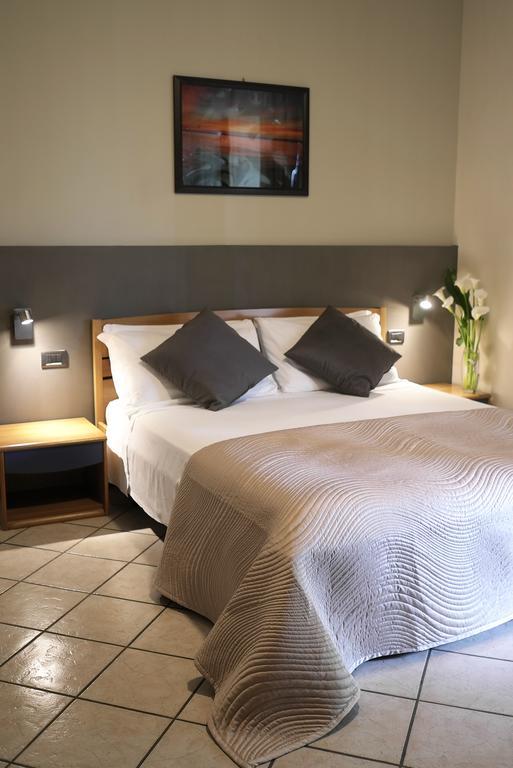 Bed and Breakfast Relais Bb Pacengo Лацизе Номер фото