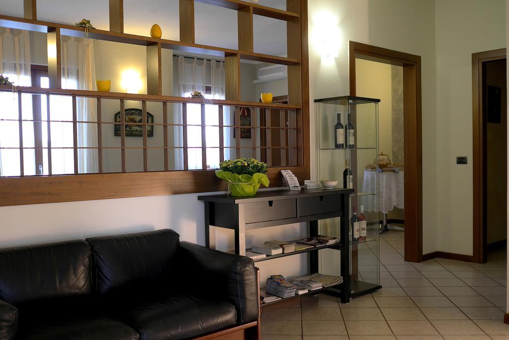 Bed and Breakfast Relais Bb Pacengo Лацизе Экстерьер фото