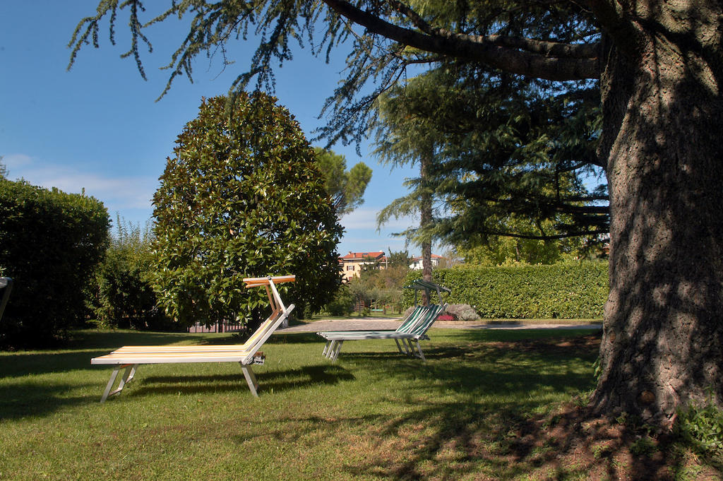 Bed and Breakfast Relais Bb Pacengo Лацизе Экстерьер фото