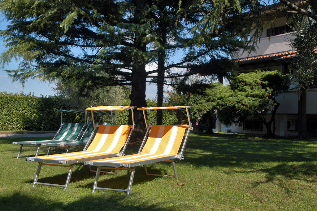 Bed and Breakfast Relais Bb Pacengo Лацизе Экстерьер фото